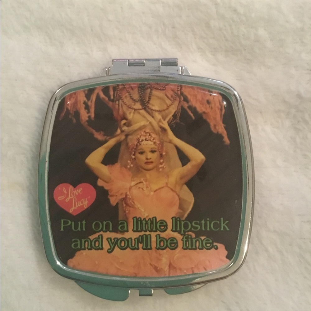 I Love ❤️ Lucy Compact Mirror🎈 - Picture 5 of 5